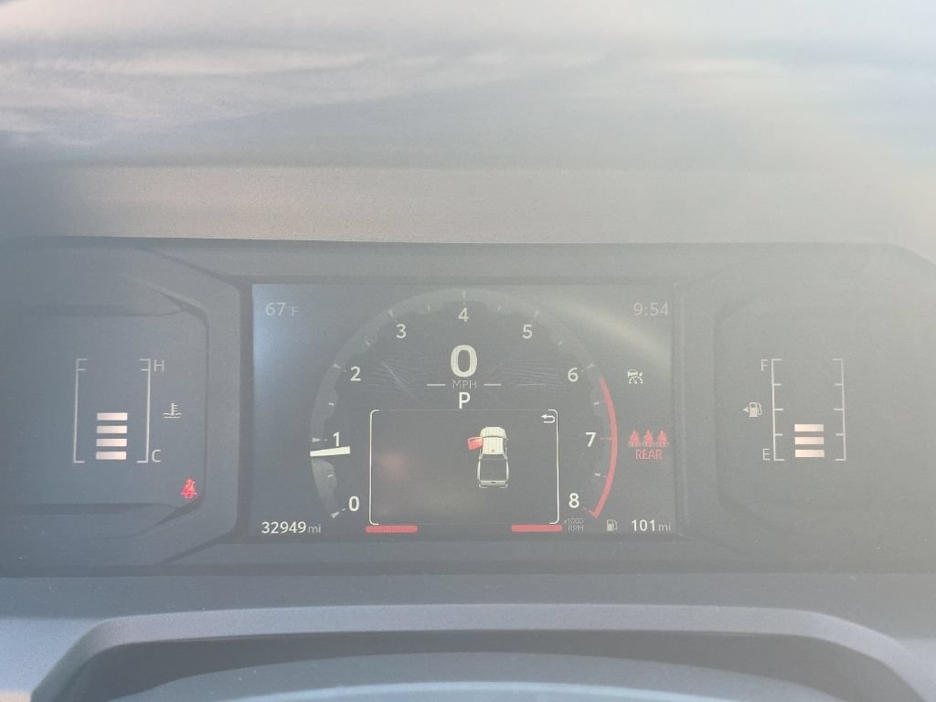 Certified 2024 Toyota Tacoma SR AWD/4WD image 25