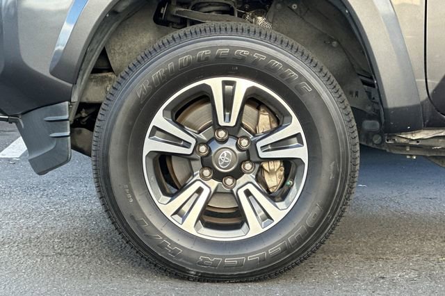 Certified 2017 Toyota Tacoma TRD Sport image 37