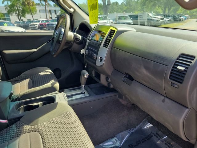 Used 2013 Nissan Frontier SV RWD image 29