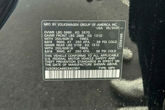 Used 2025 Volkswagen Atlas Peak Edition SE image 30