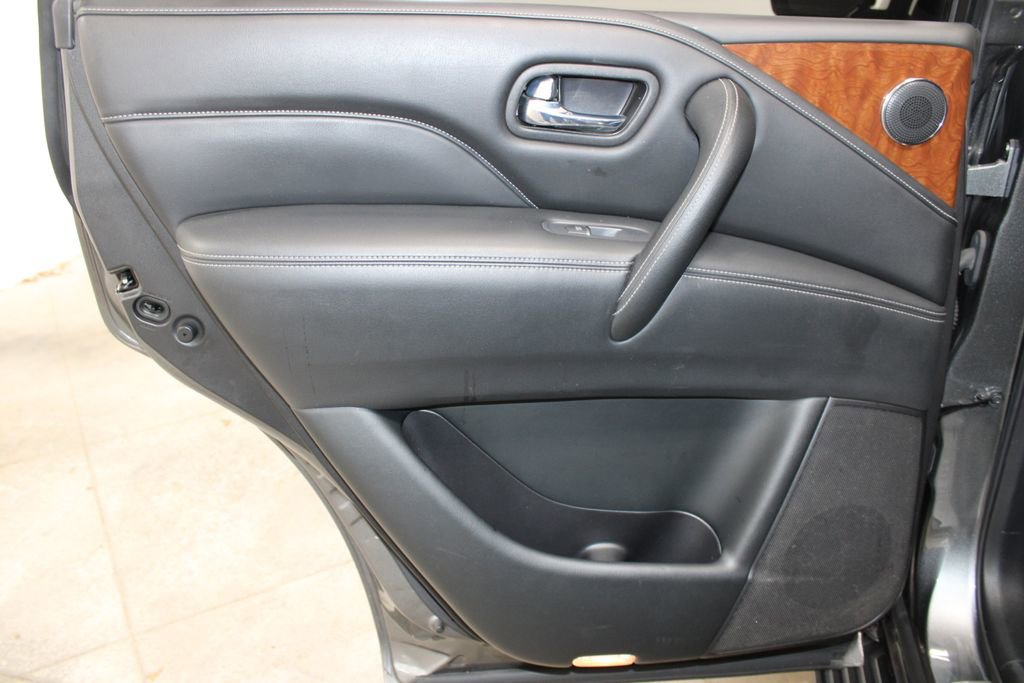 Used 2018 INFINITI QX80 4WD w/ Driver Assistance Package image 24