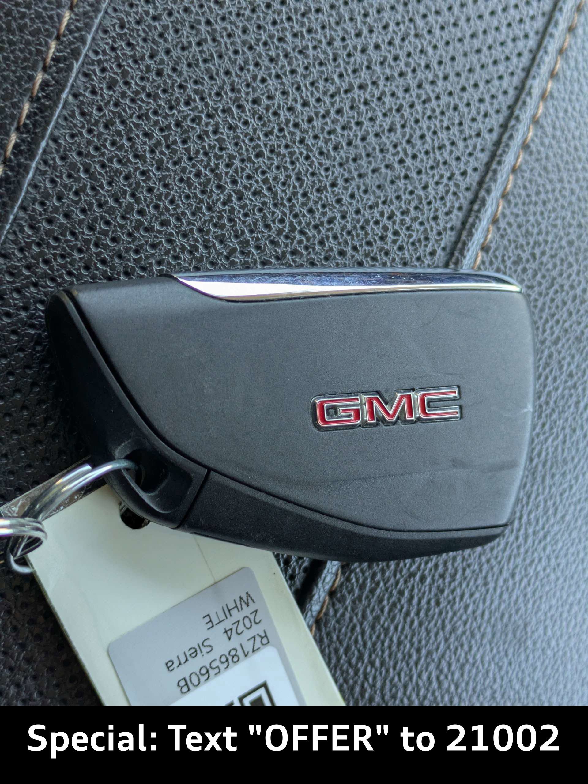 Used 2024 GMC Sierra 1500 Denali w/ Denali Reserve Package AWD/4WD image 36