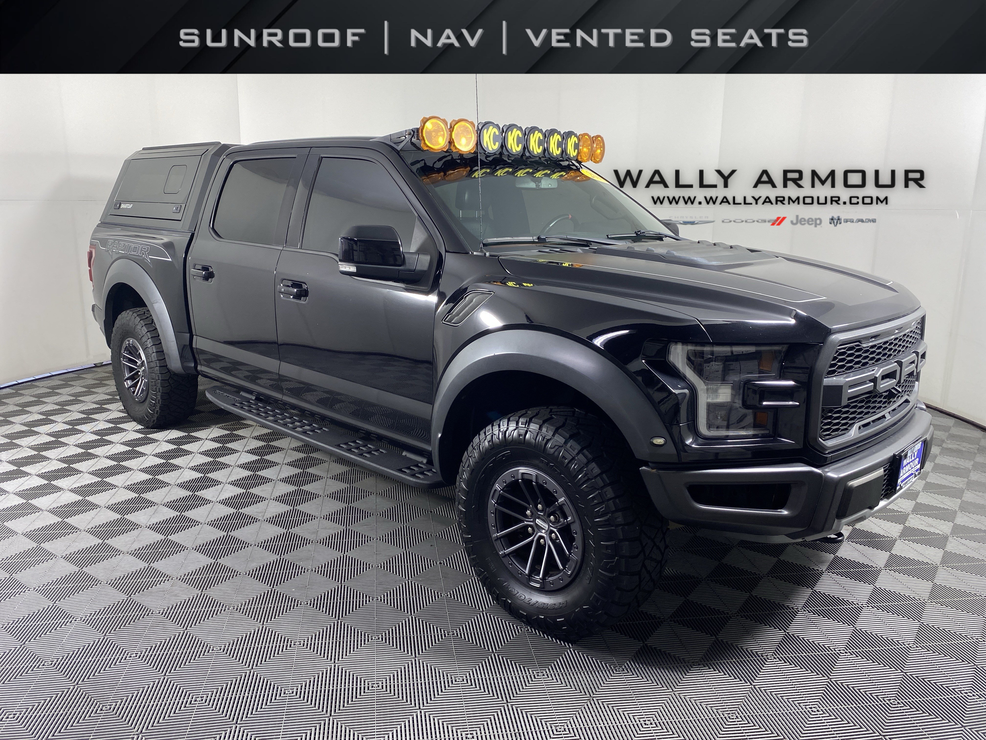 Used 2019 Ford F150 Raptor w/ Equipment Group 802A Luxury AWD/4WD image 1