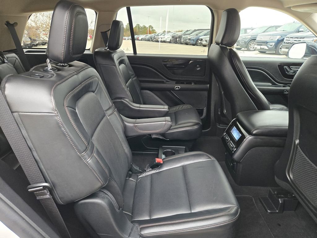 Used 2024 Lincoln Aviator Reserve AWD/4WD image 29