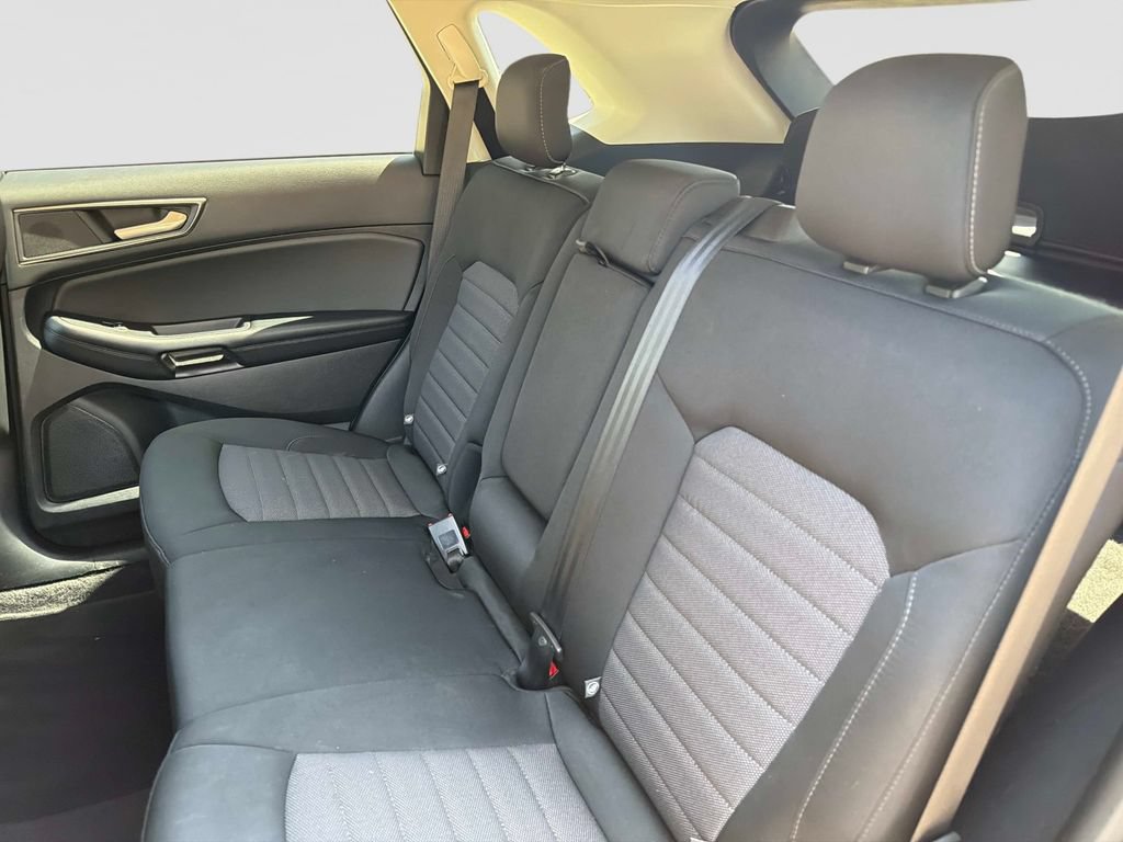 Used 2022 Ford Edge SE w/ Black Appearance Package AWD/4WD image 14