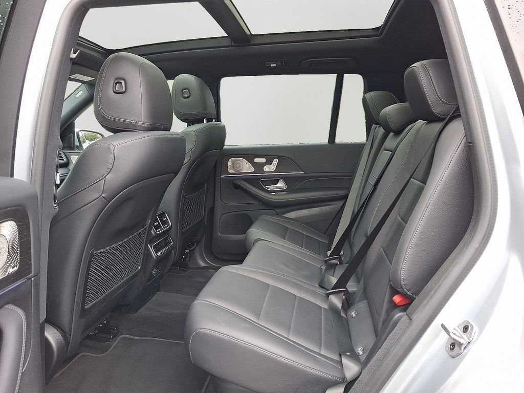 Used 2022 Mercedes-Benz GLS 450 4MATIC image 10