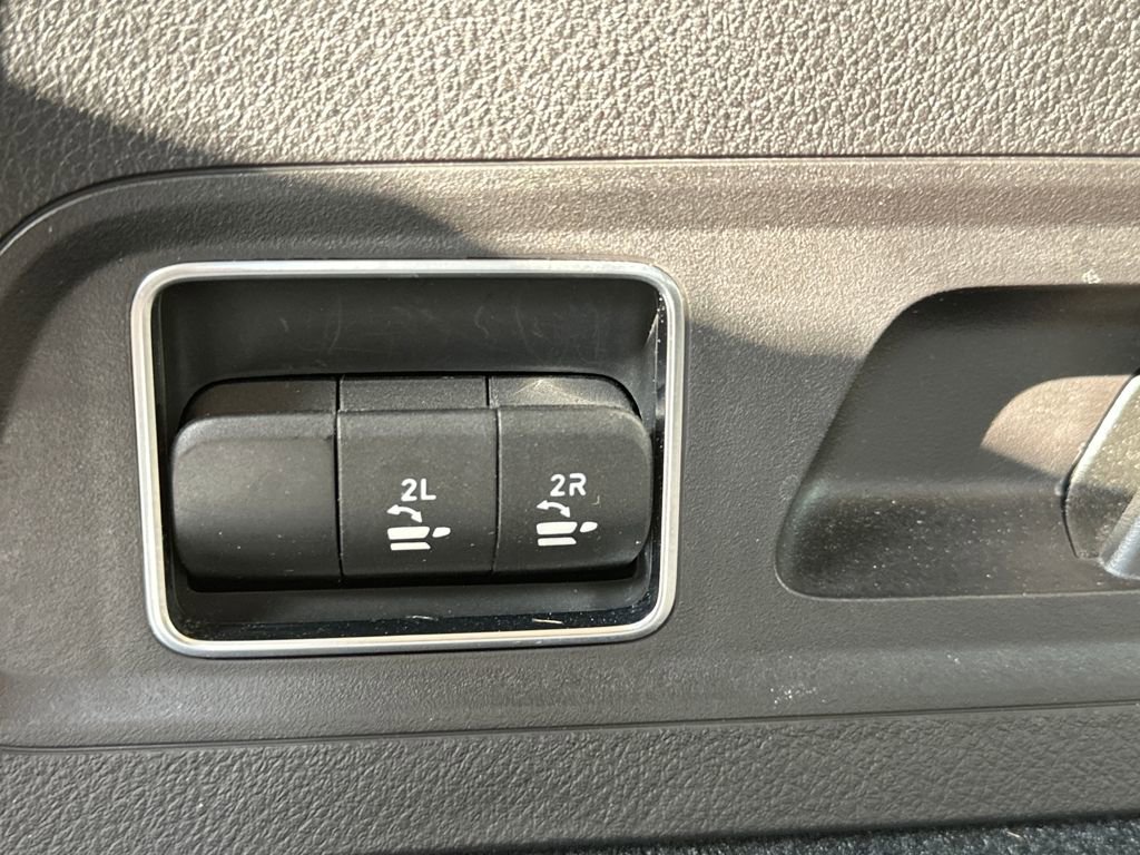 Certified 2024 Mercedes-Benz GLS 450 4MATIC image 35