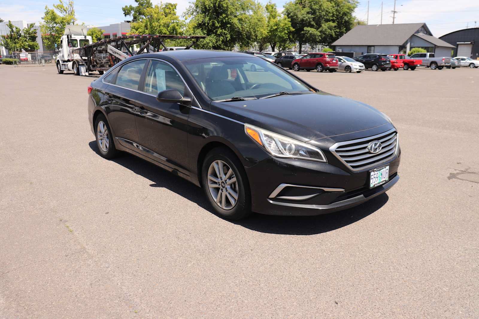 Used 2017 Hyundai Sonata SE FWD image 3