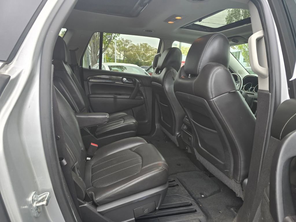 Used 2017 Buick Enclave Leather AWD/4WD image 13