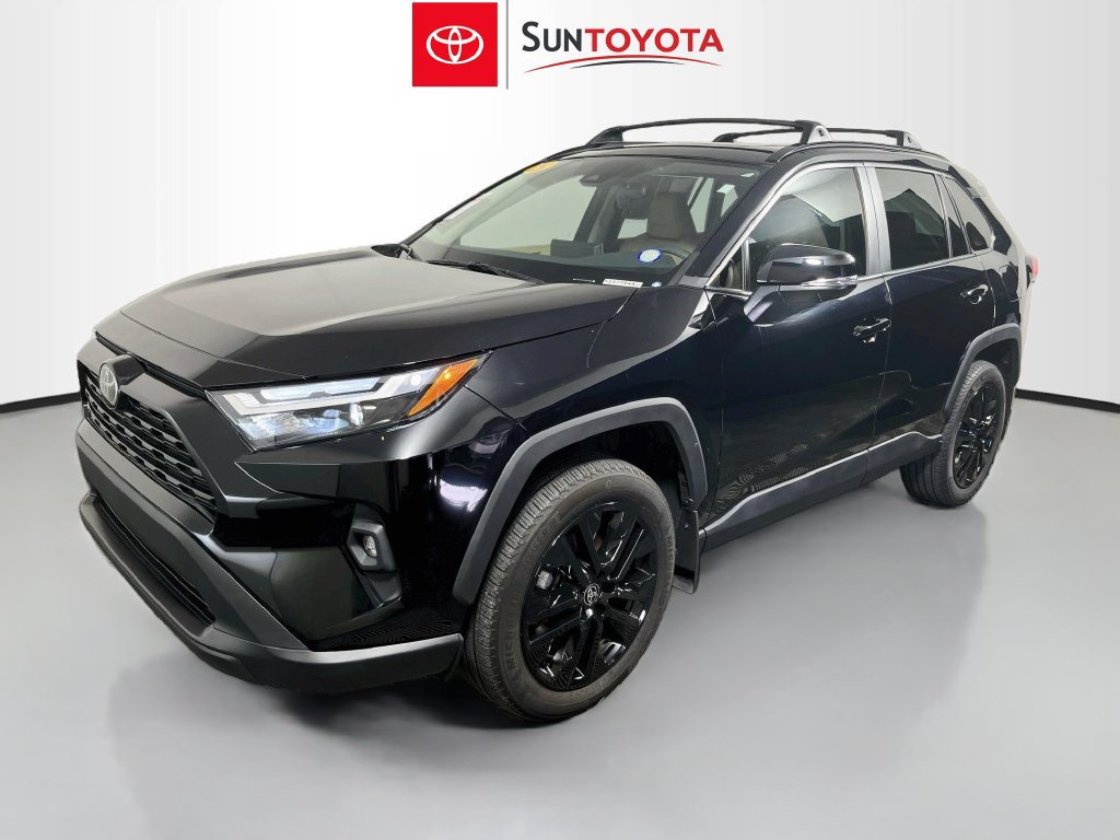 Used 2025 Toyota RAV4 XLE Premium FWD image 7