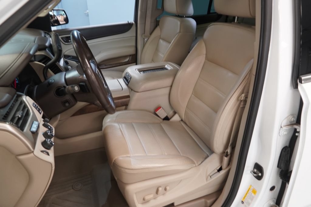 Certified 2018 GMC Yukon Denali w/ Open Road Package AWD/4WD image 4