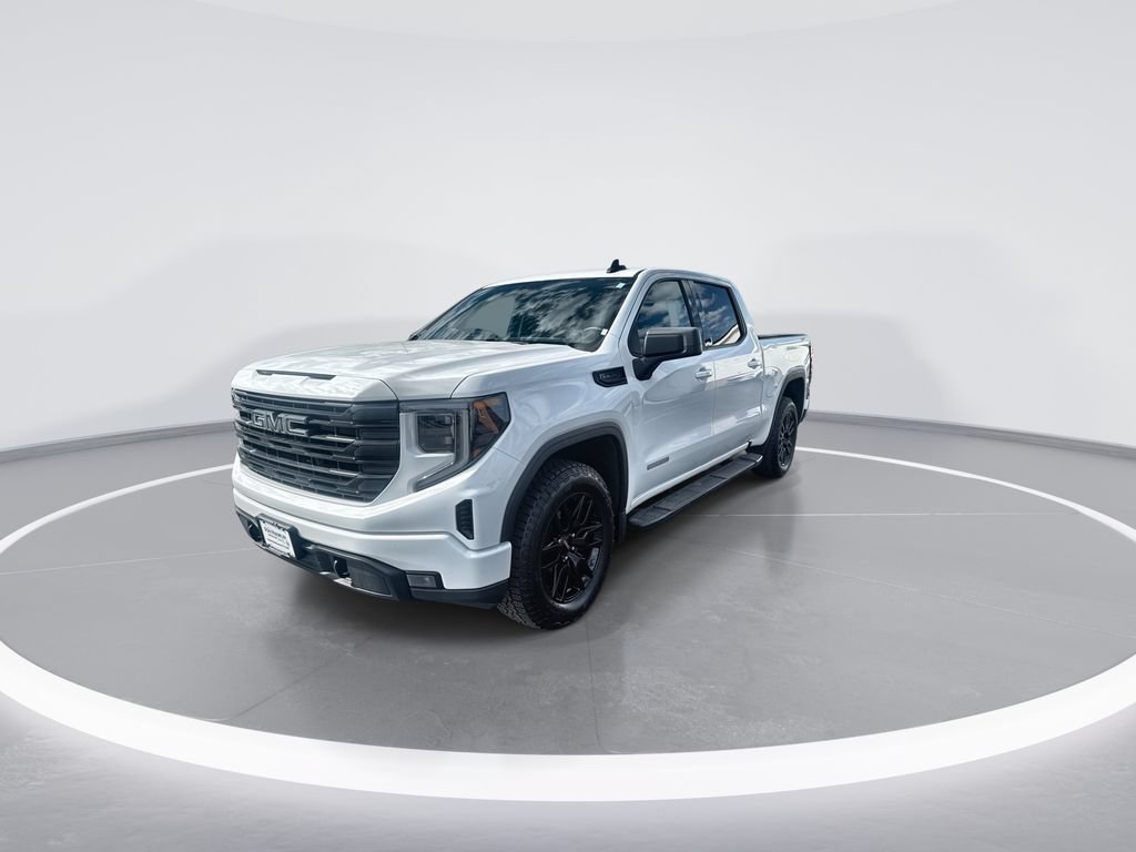 Used 2024 GMC Sierra 1500 Elevation w/ LPO, Elevation Black Package AWD/4WD image 4