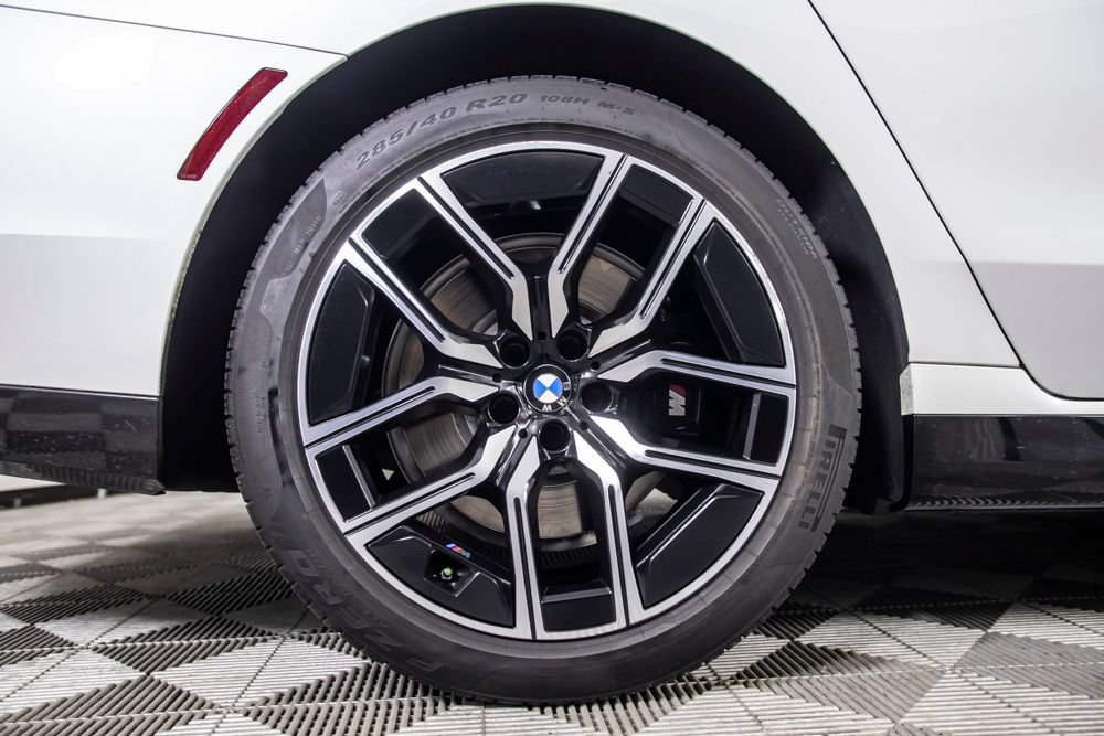 Used 2023 BMW 740i RWD image 41