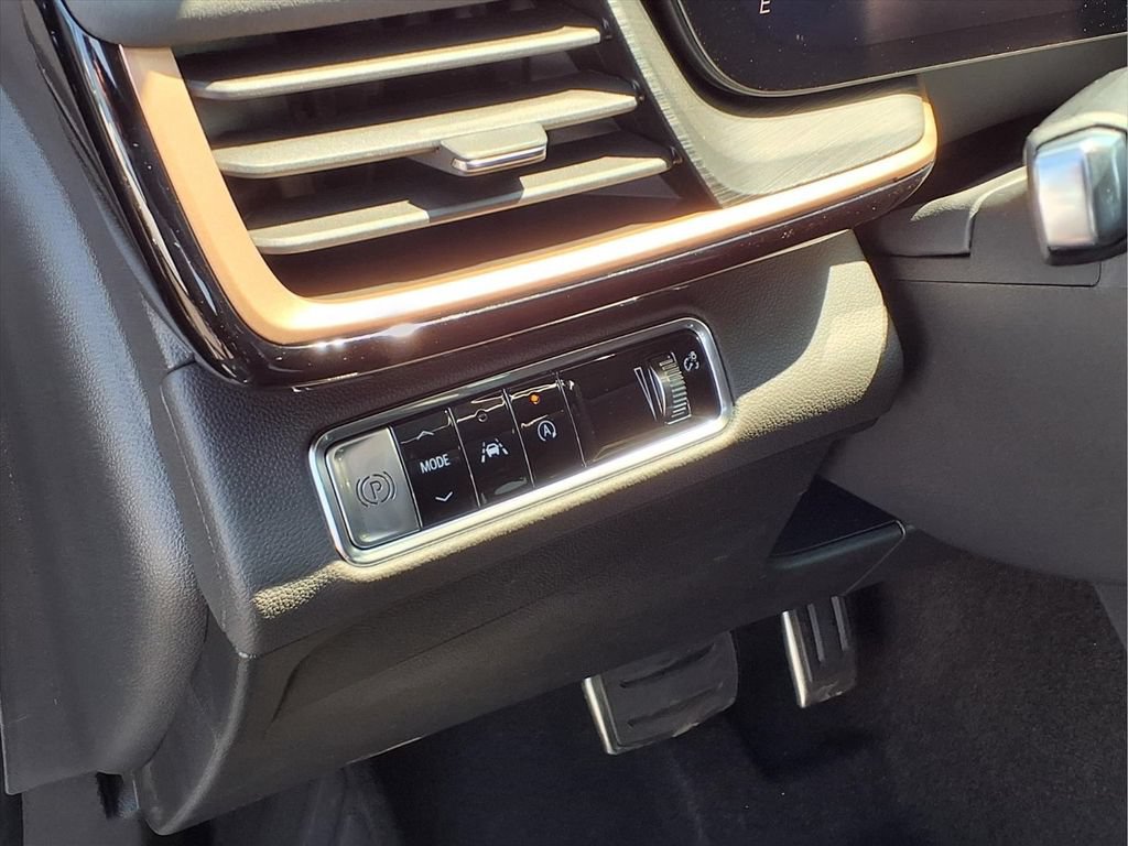 New 2026 Buick Envision Sport Touring AWD/4WD image 13
