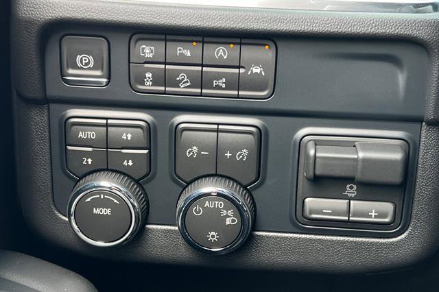 New 2026 Chevrolet Tahoe LS image 32