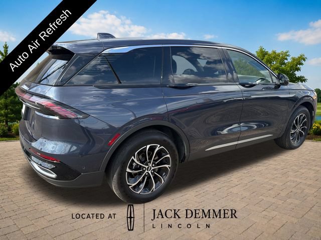 Used 2024 Lincoln Nautilus Premier w/ Equipment Group 102A AWD/4WD image 7
