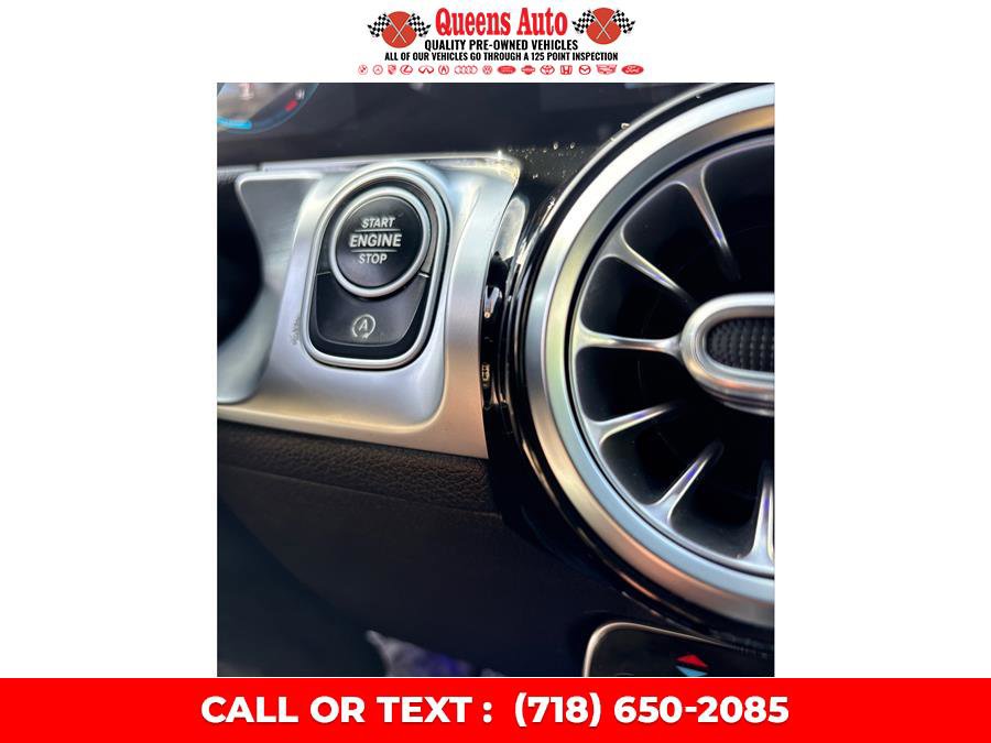 Used 2021 Mercedes-Benz GLB 250 4MATIC w/ Premium Package image 41