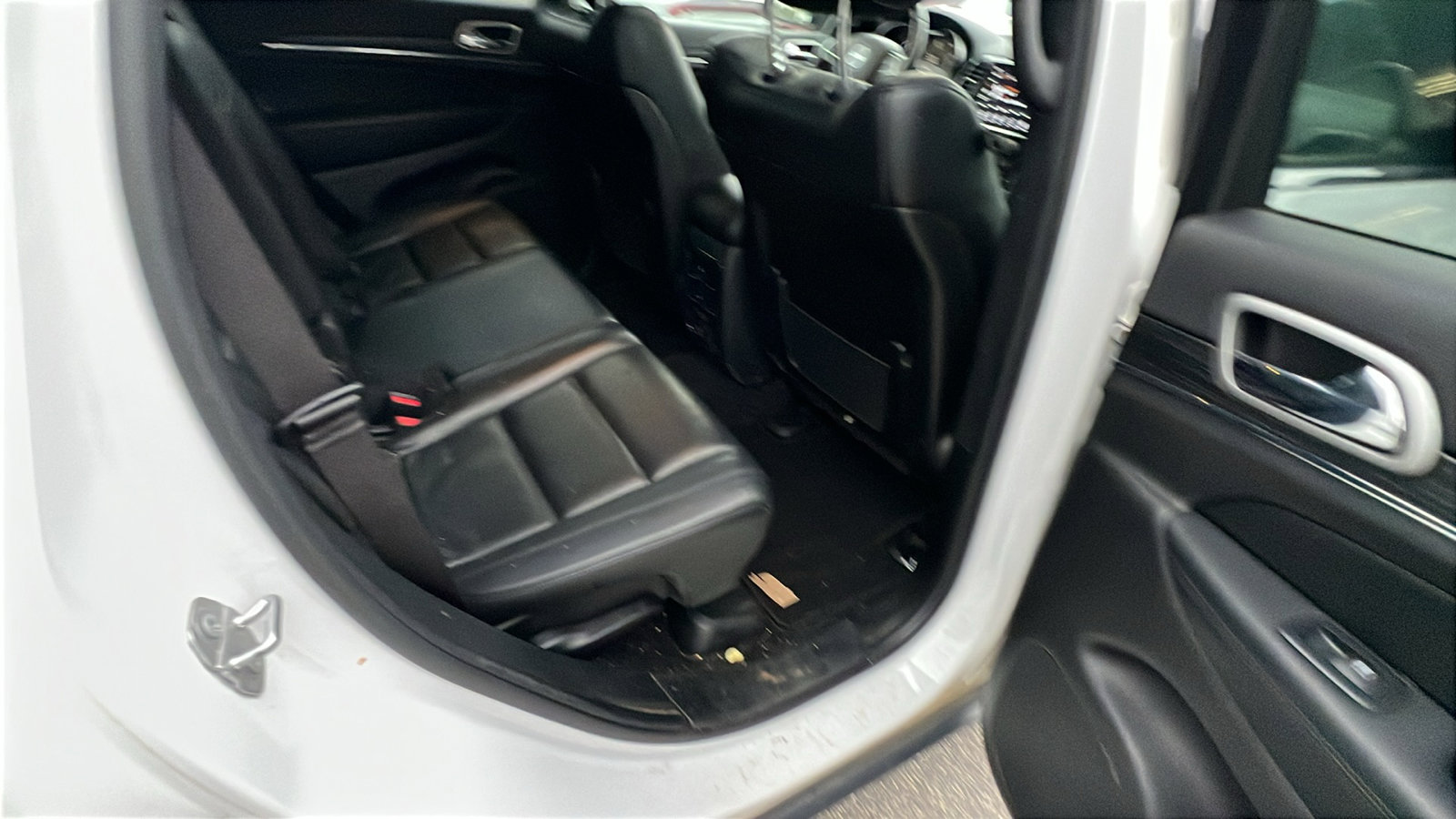 Used 2022 Jeep Grand Cherokee Limited image 23