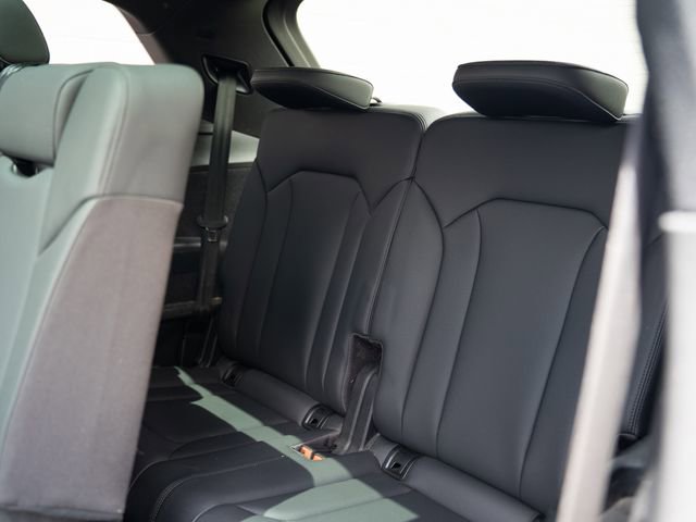 Used 2021 Audi Q7 3.0T Prestige w/ Prestige Package AWD/4WD image 19