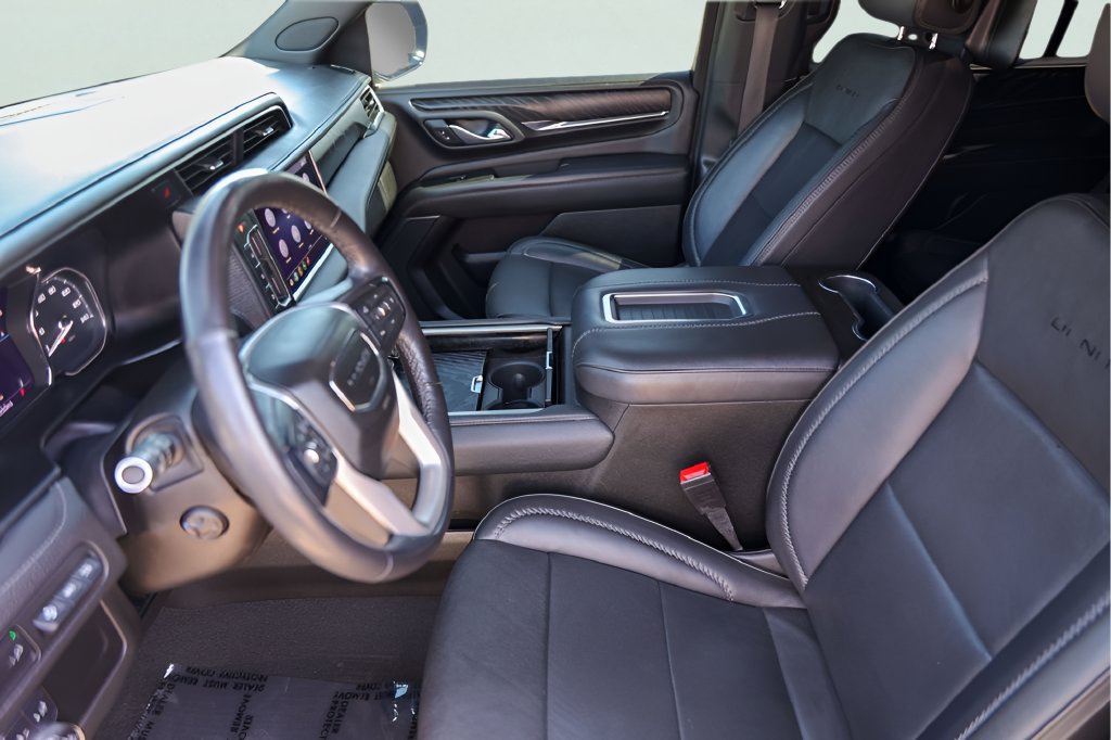 Used 2021 GMC Yukon Denali RWD image 11
