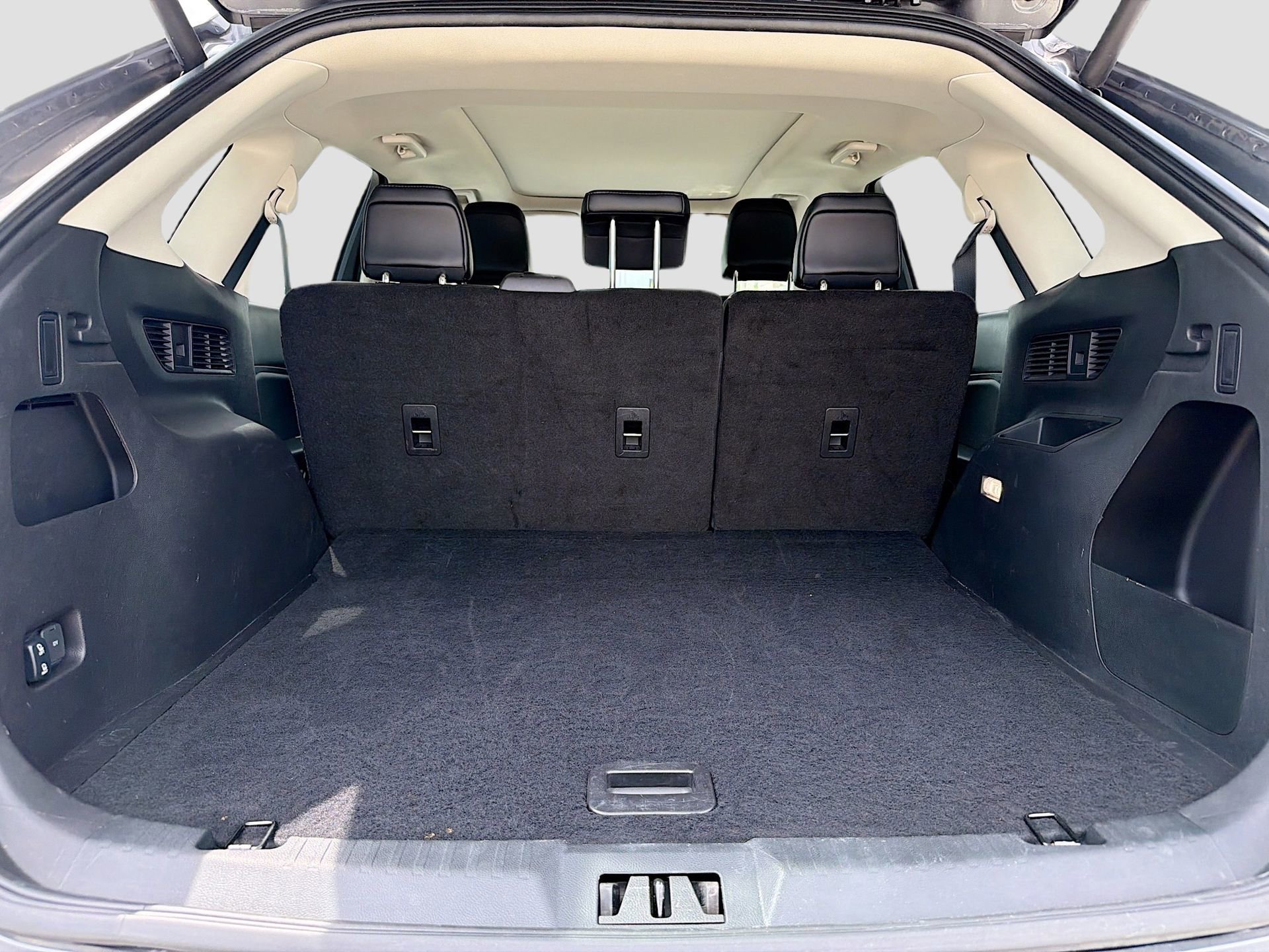 Used 2024 Ford Edge SEL w/ Convenience Package image 30