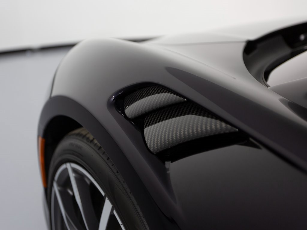 Used 2023 McLaren Artura image 40