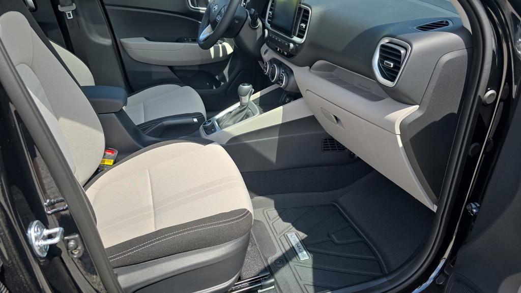 New 2026 Hyundai Venue SEL FWD image 13
