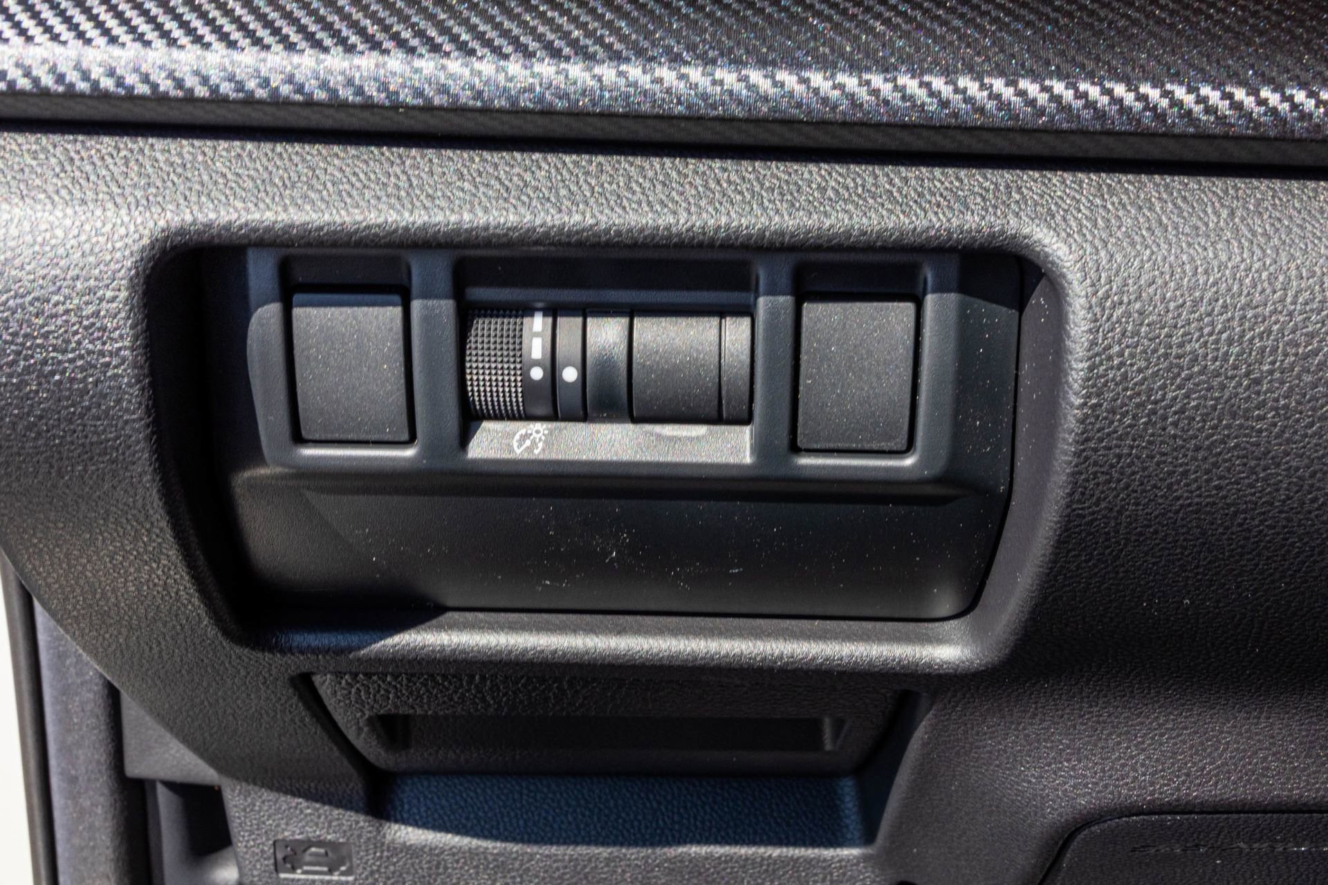 New 2025 Subaru Crosstrek 2.5i Limited w/ Popular Package #3A image 34