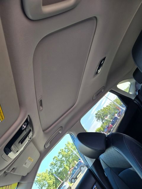 Used 2022 Kia Seltos EX image 16