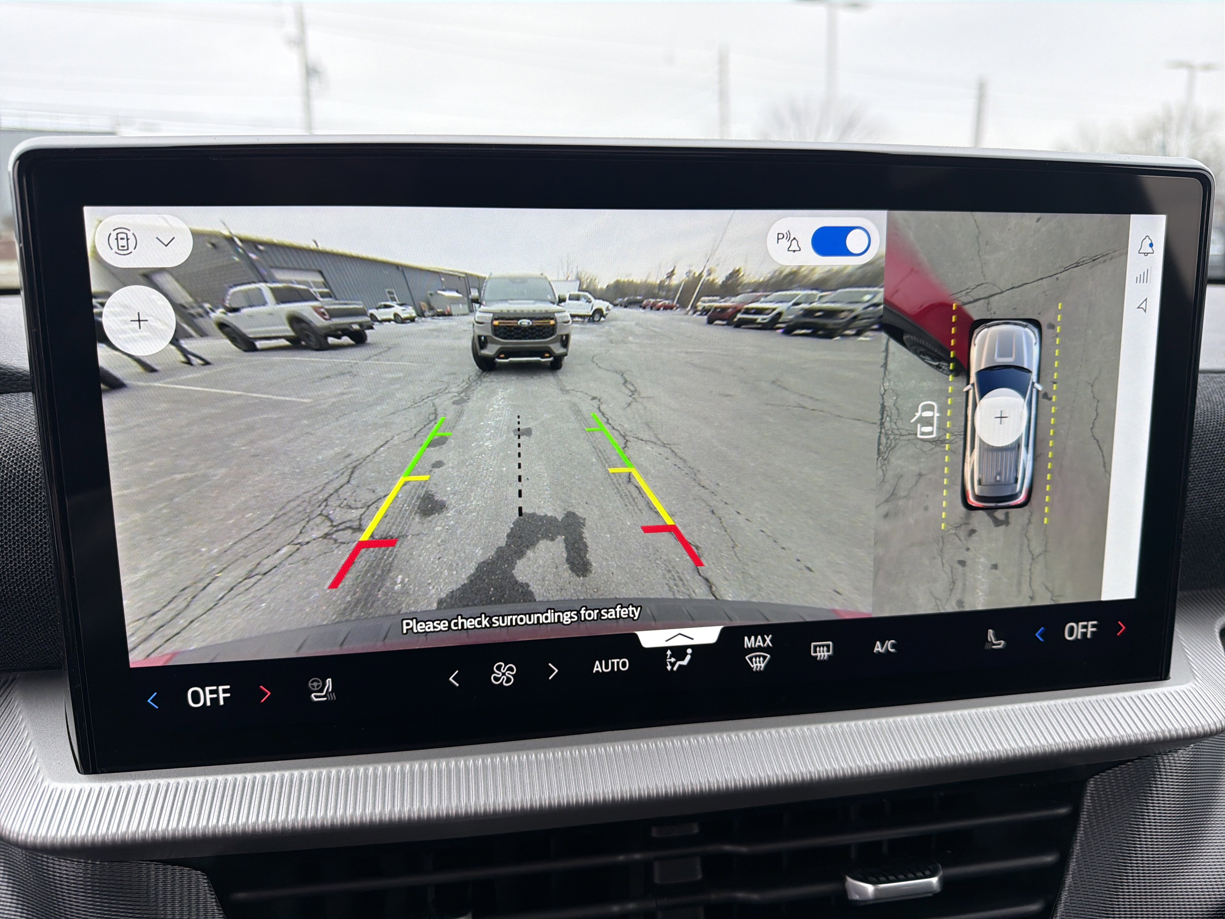 New 2026 Ford Explorer ST-Line w/ ST-Line Street Pack image 27