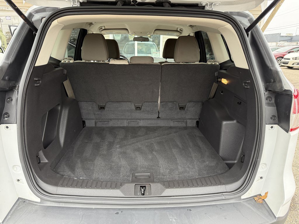 Used 2016 Ford Escape SE AWD/4WD image 18