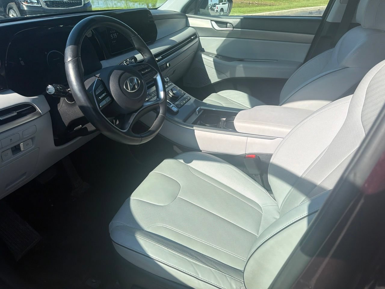 Used 2024 Hyundai Palisade SEL w/ Premium Package FWD image 11