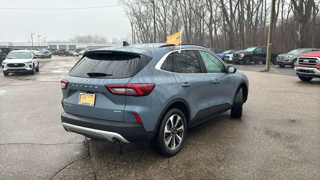 Certified 2023 Ford Escape Platinum image 4