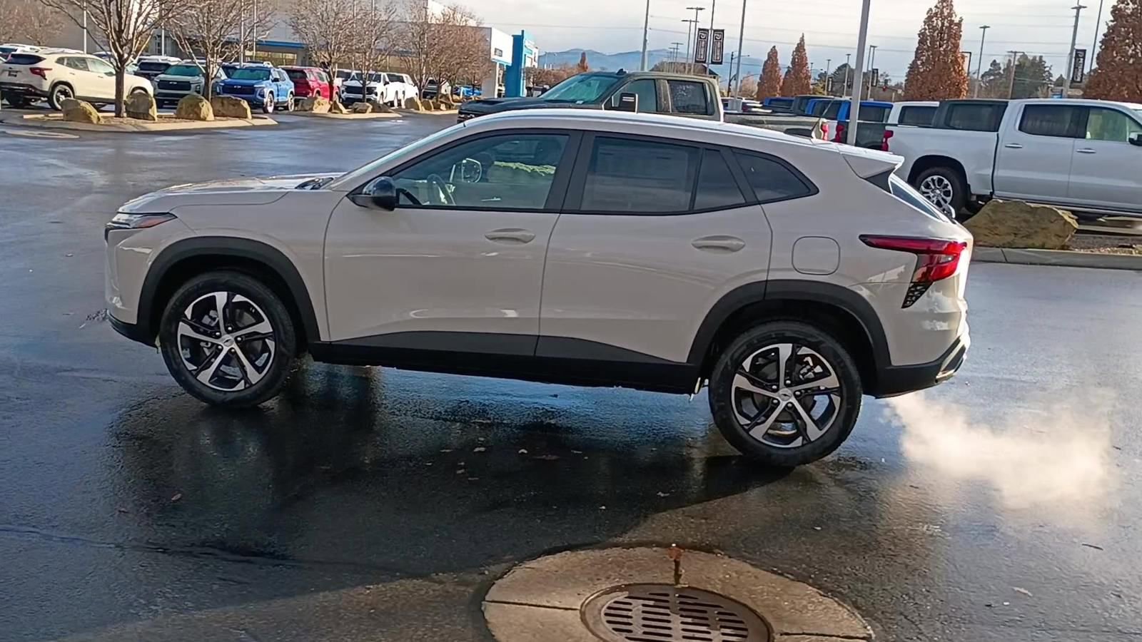 New 2026 Chevrolet Trax RS w/ Driver Confidence Package image 5