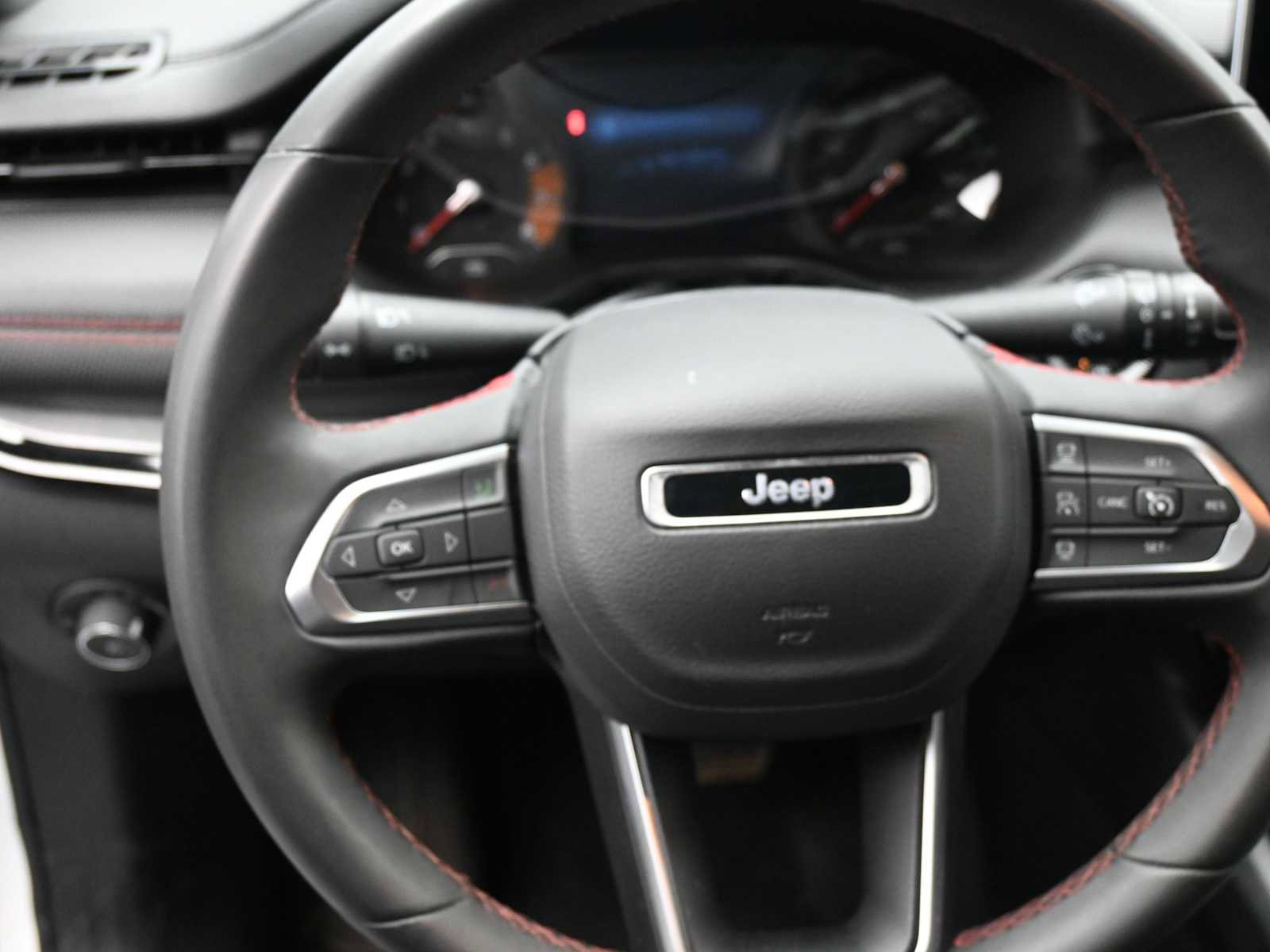 Used 2024 Jeep Compass Trailhawk image 12