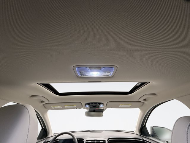 Used 2023 Hyundai Tucson SEL w/ Convenience Package AWD/4WD image 18