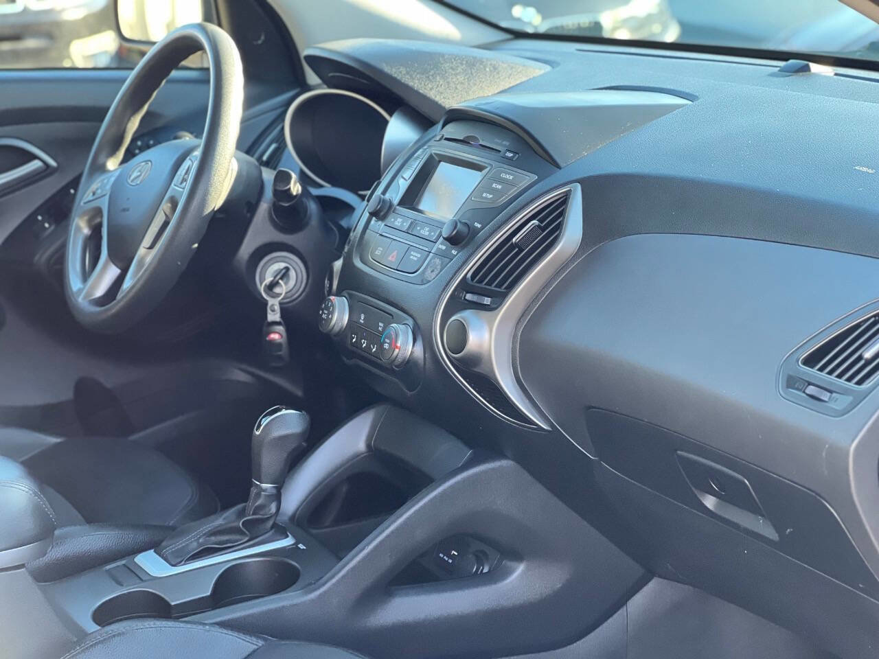 Used 2015 Hyundai Tucson GLS w/ Option Group 02 FWD image 14