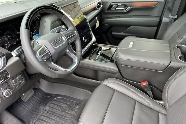 New 2026 GMC Yukon XL Denali w/ Denali Reserve Package image 10