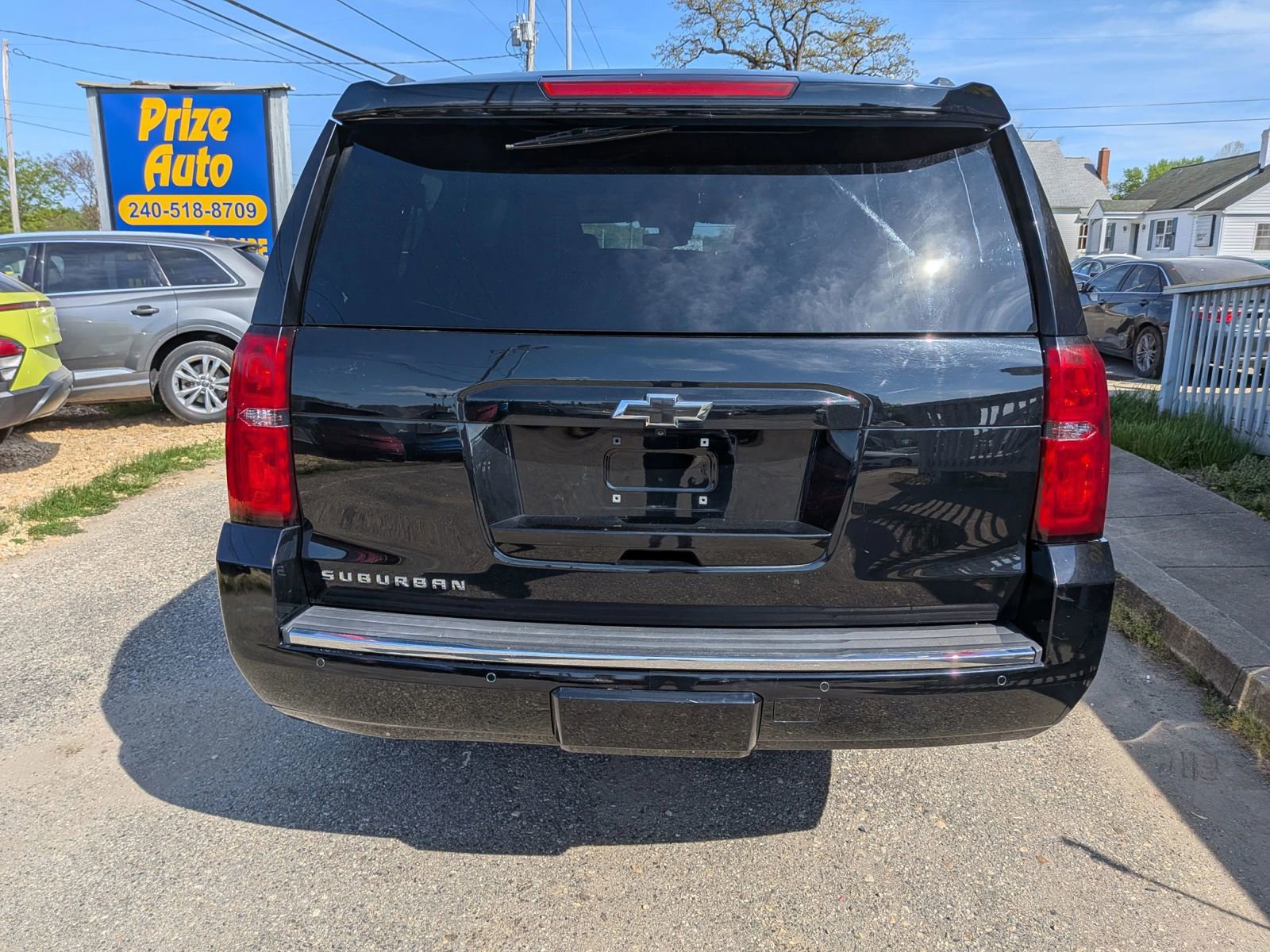 Used 2016 Chevrolet Suburban LTZ image 5
