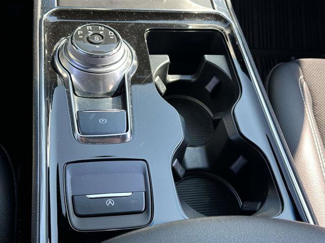 Used 2020 Ford Edge ST w/ Cold Weather Package image 21