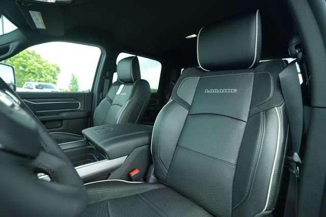 New 2026 RAM 2500 Laramie AWD/4WD image 40