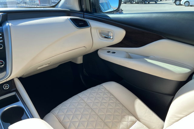 Used 2021 Nissan Murano Platinum w/ Cargo Package image 10