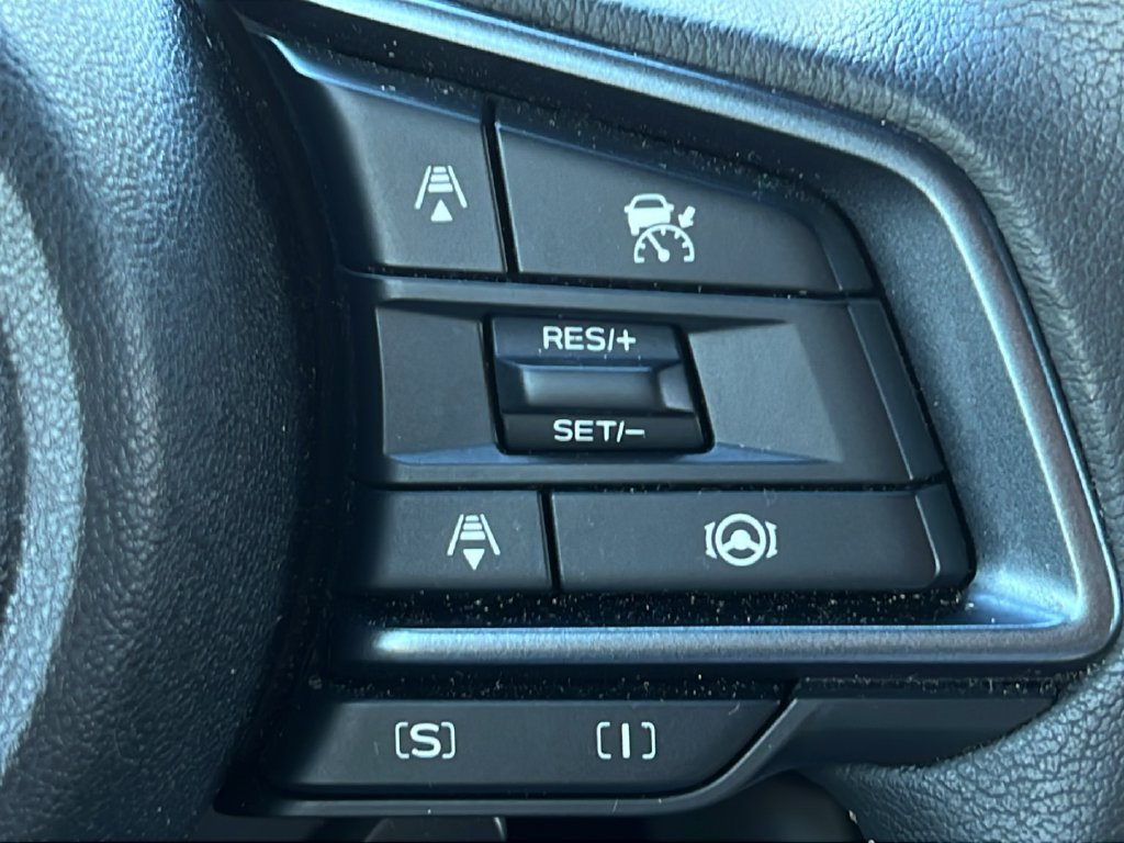 Used 2025 Subaru Forester Limited AWD/4WD image 21