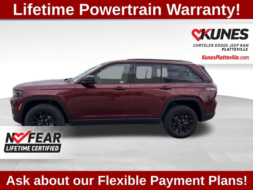 Used 2024 Jeep Grand Cherokee Altitude AWD/4WD image 8