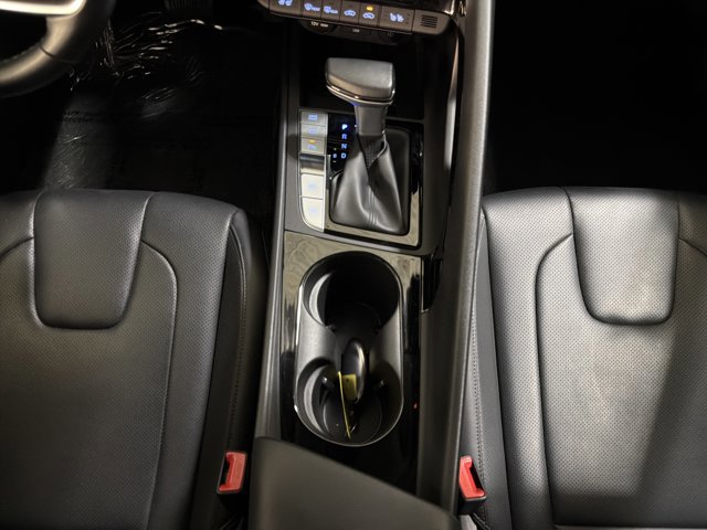 Used 2024 Hyundai Elantra Limited image 33