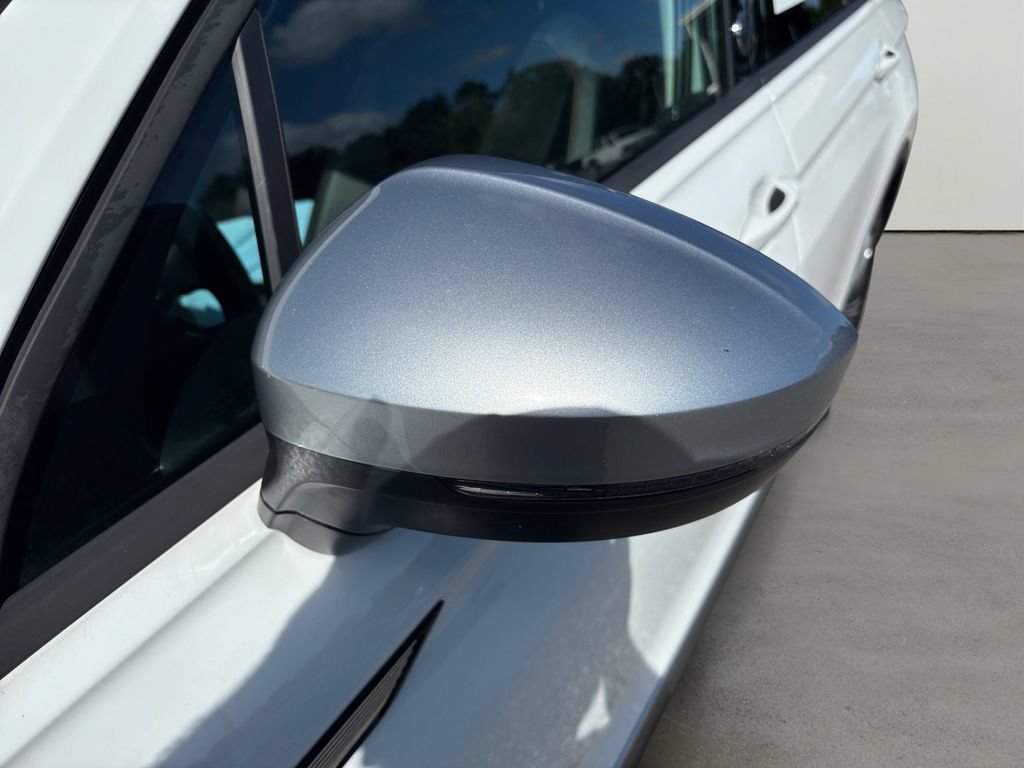 Used 2024 Volkswagen Tiguan Wolfsburg Edition FWD image 11