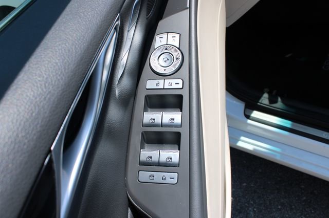 Used 2022 Genesis G80 2.5T AWD/4WD image 11