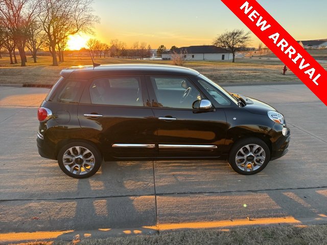 Used 2020 FIAT 500L Lounge image 2