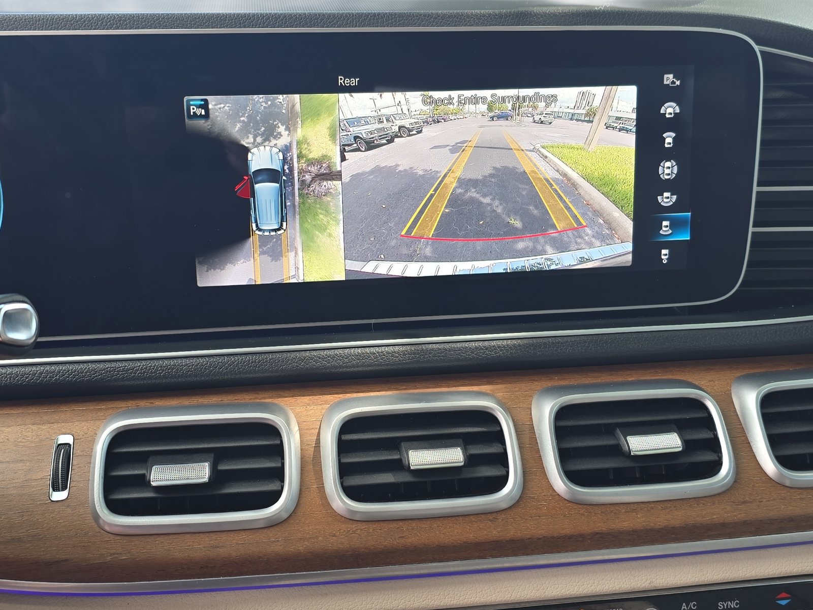 Used 2021 Mercedes-Benz GLE 350 image 28