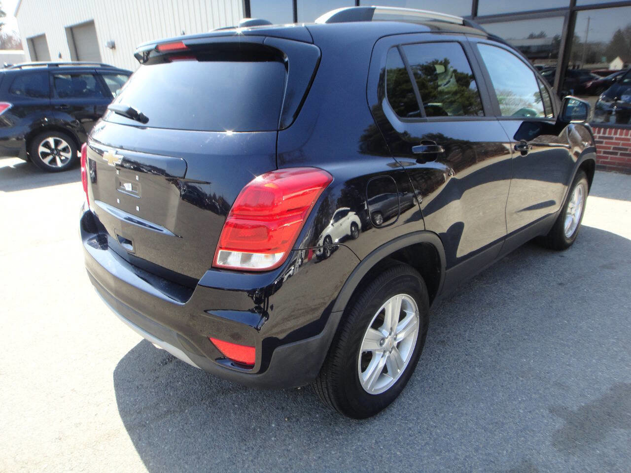 Used 2021 Chevrolet Trax LT w/ Driver Confidence Package image 7